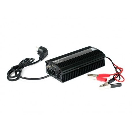 Ładowarka CarAudio 12 V do akumulatorów BC-20 20A (230V/12V) 3 stopnie ładowania